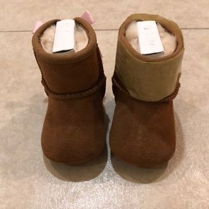 Brand new infant girls UGG Jesse bow booties